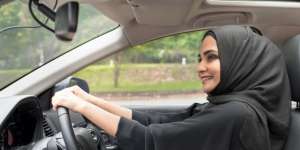 Trik Mengemudi Mobil yang Irit Bensin