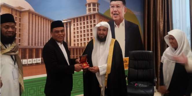 Kelakar Imam Masjidil Haram: Saya Jadi Jenderal