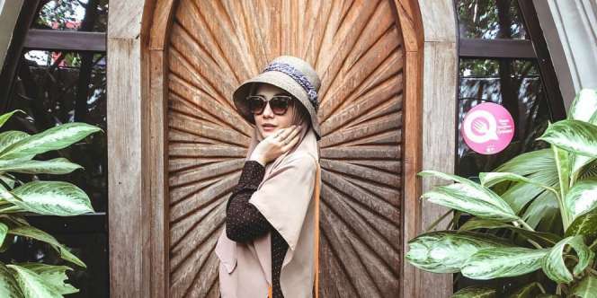 4 Inspirasi Kenakan Polkadot Pattern Lebih Fashionable