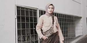 Tips Pilih Outfit yang Bikin Kaki Terlihat Jenjang