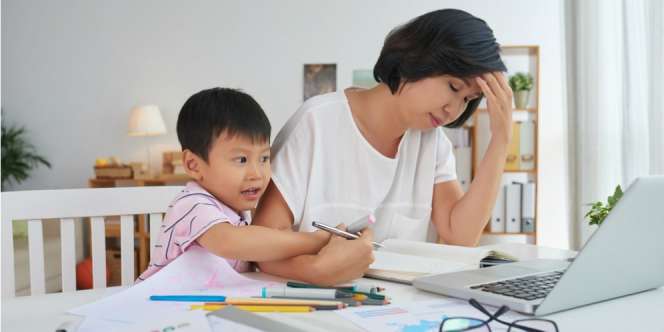 Izin Jaga Anak Sakit Seorang Ibu Dipecat, Sang Atasan Malah...