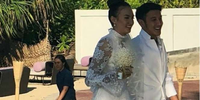 Nadine Chandrawinata dan Dimas Anggara Resmi Menikah