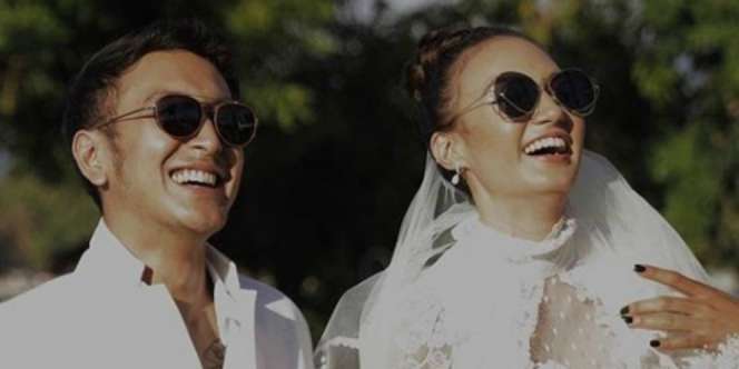 Fakta-fakta Menarik Pernikahan Nadine Chandrawinata dan Dimas