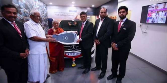 Cerita Haru Petani Uzur Beli Mobil Mercedes Benz