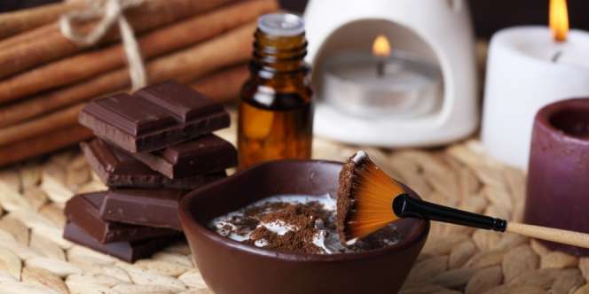 Kulit Cerah Bersinar dengan Masker Coklat, Buat di Rumah Yuk!