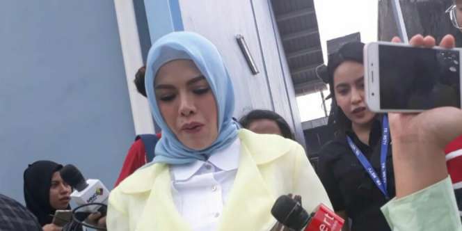 Alasan Ini yang Bikin Nikita Mirzani Berhijab
