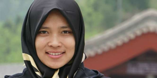 Pesona 'Spiderwoman' Berhijab Indonesia yang Kejutkan Dunia