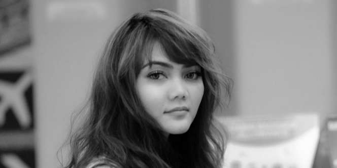 Geramnya Rina Nose Saat Diungkit Soal Hijab