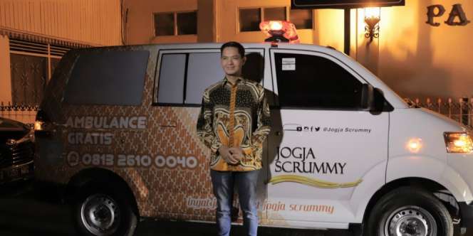 Sumbang Ambulans, Dude Harlino Bersyukur Bisnis Kuenya Laris