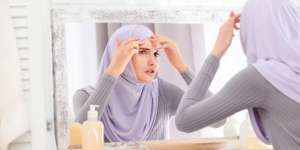 5 Alasan yang Membuat Kamu Ogah Memencet Jerawat