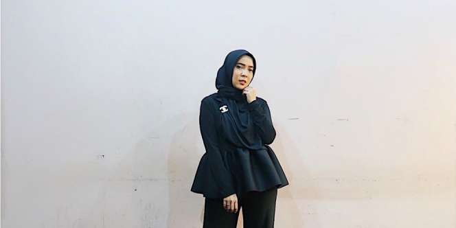 Cerita Hari Pertama Fitri Tropica Berhijab