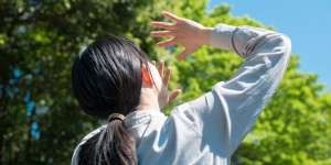 5 Bahan Alami Ampuh Hilangkan Bintik Hitam di Kulit