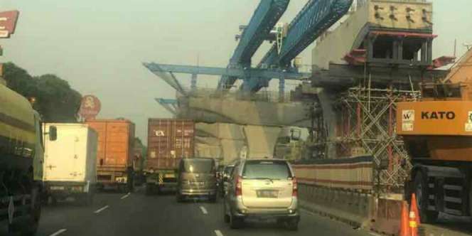 Akses Jalan Tol Jakarta-Cikampek Malam Ini Ditutup