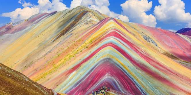 Menyibak Rahasia Gunung 'Pelangi'