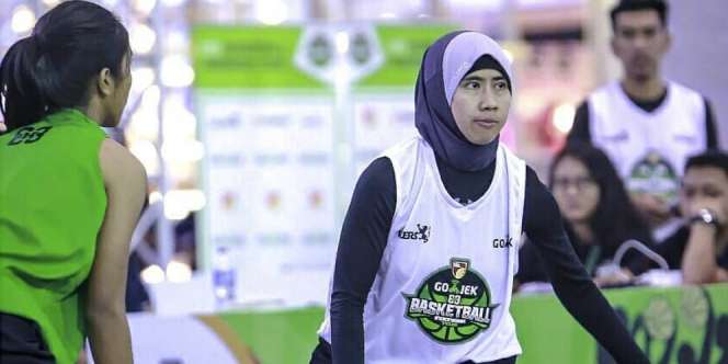 Gaya Keren Mama Pebasket Ini Bikin Terpana