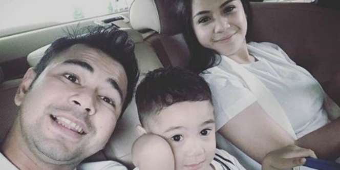 Masuk Sekolah, Rafathar Minta Diantar Pakai Lamborghini