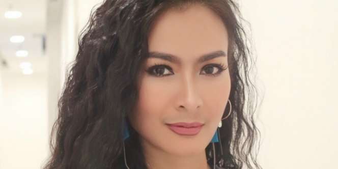 Iis Dahlia: `Pada Sok Tahu, Dilaporin Nangis`