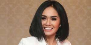 Diejek Mirip Nenek-nenek, Yuni Shara `Tampar` Haters Pakai Ini