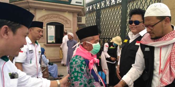 Siasat Antisipasi Jemaah Tersesat dan Kehilangan Alas Kaki