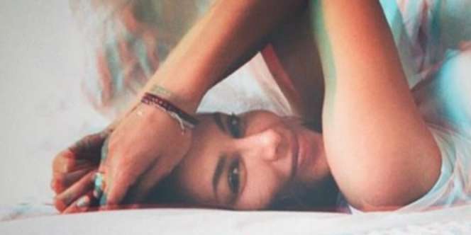 Pose Baru Sophia Latjuba Panen Cibiran