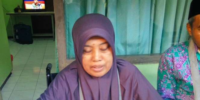 Meski Patah Kaki, Atik Tetap Semangat Berangkat Haji