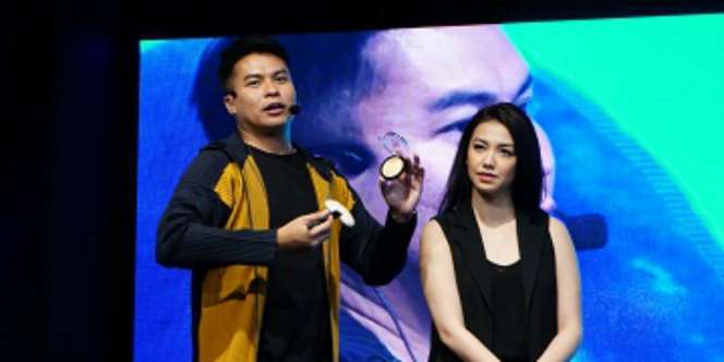 Ingin Highlighter Natural, Sontek Tips Ala MUA Ryan Ogilvy