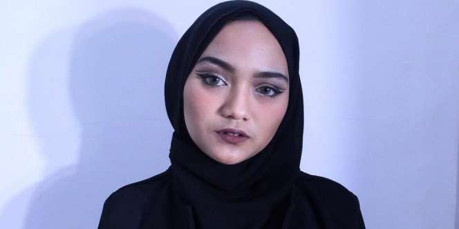 Riasan `Cut Crease Eye`, Cocok Buat Si Mata Besar