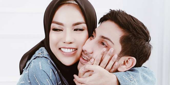 Nikahi Ratu Bisnis, Penampilan Adik Ayu Azhari Makin Kece