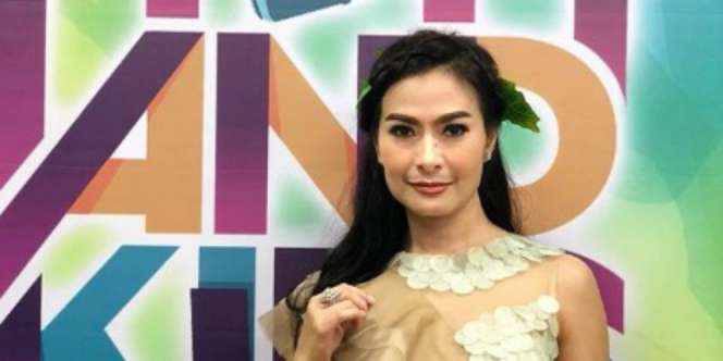 Setelah Fatin, Iis Dahlia Sebut Nama Rossa