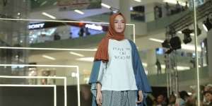 Mengintip Karya Hijab 4 Desainer di JMFW 2018