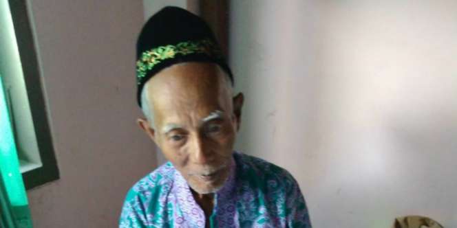 Tinggal di Rumah Sederhana & Pilih Benahi Mushola, Kakek Renta Kini Naik Haji