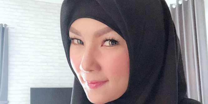 Pesona Mantan Istri Deddy Corbuzier Berhijab, Cantiknya Bikin...