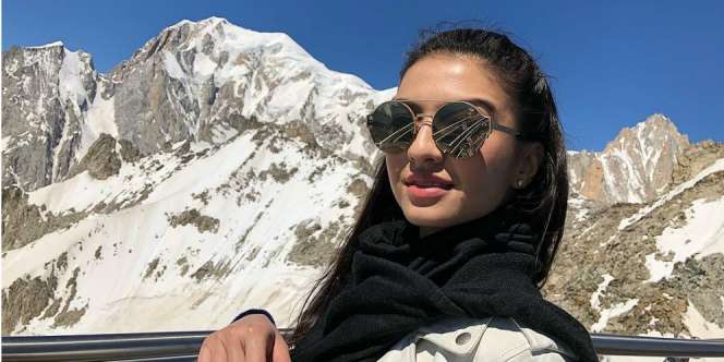 Pertanyaan Orang Soal Statusnya Bikin Raline Shah Meradang