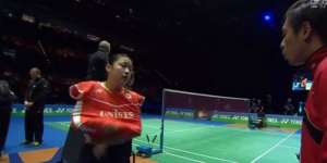 Begini Cara Atlet Ganti Baju Tanpa Perlu ke Ruang Ganti