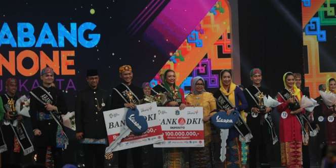 Pemenang Abang None Jakarta 2018 Dapat Hadiah Vespa