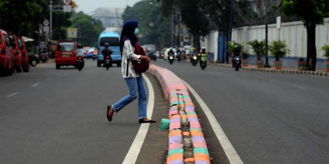 Trotoar Warna-warni Memang Indah, Tapi...