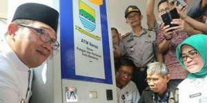 Kota Bandung Kini Punya ATM Beras