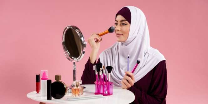 Begini Rahasia Make Up Tahan Lama