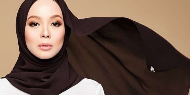 Artis Ini Dihujat, Sebut Mukena Palsu Tak Pantas Buat Sholat