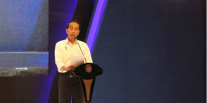 Presiden Jokowi Kesengsem Truk `Laba-Laba` 