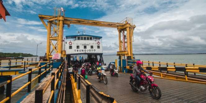 Layanan Feri Lombok-Bali Kembali Dibuka
