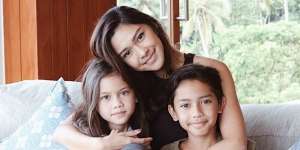 Detik Mencekam Gempa Guncang Rumah Nana Mirdad, Anak Sampai Menangis