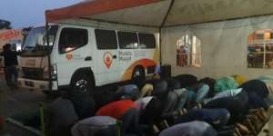 Penampakan Mitsubishi Elf Fuso Disulap Jadi Masjid Berjalan