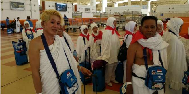 Jemaah Haji Nyentrik Asal Indonesia Hebohkan Bandara Jeddah
