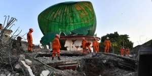 Cerita Korban Gempa yang Selamat dari Timbunan Reruntuhan