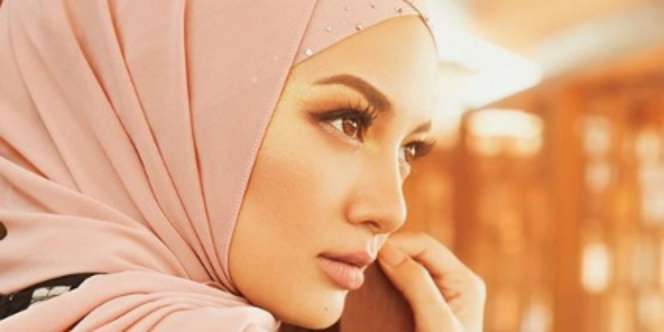Busana `Gigi Hadid` Berhijab dari Malaysia Bikin Geger