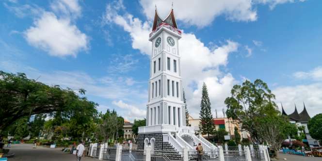 9 Wisata di Bukittinggi yang Tak Boleh Dilewatkan