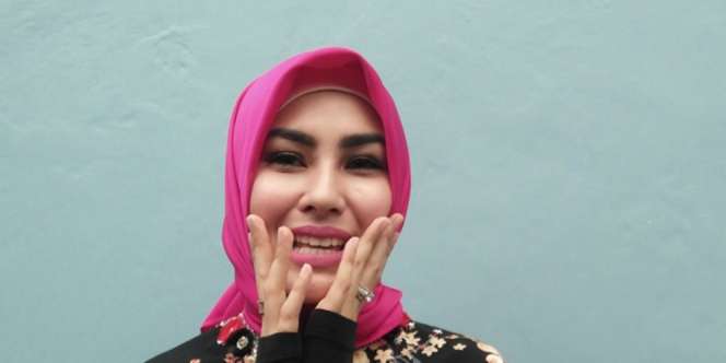 Deretan Selebriti yang Tunaikan Haji Tahun Ini