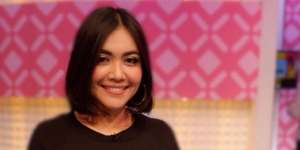 Keceriaan Shakira Putri Denada Jadi Youtuber