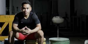 Atlet Angkat Besi Eko Yuli Tambah Medali Emas Buat Indonesia